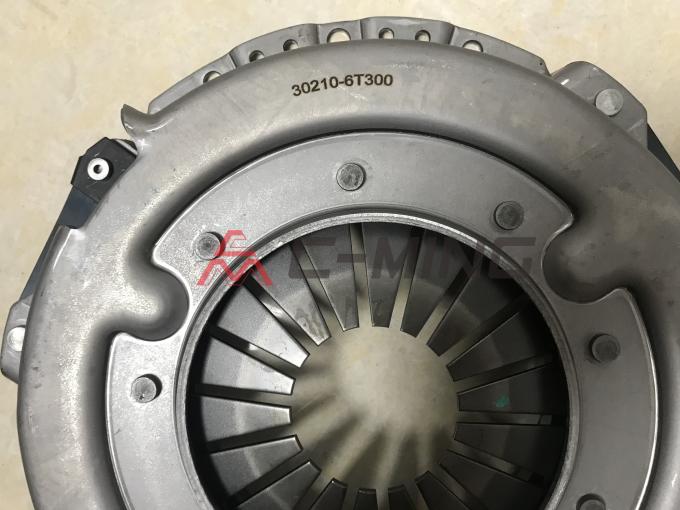 260mm NSC615 Nissan Clutch Plate Cover Assembly 302106T300